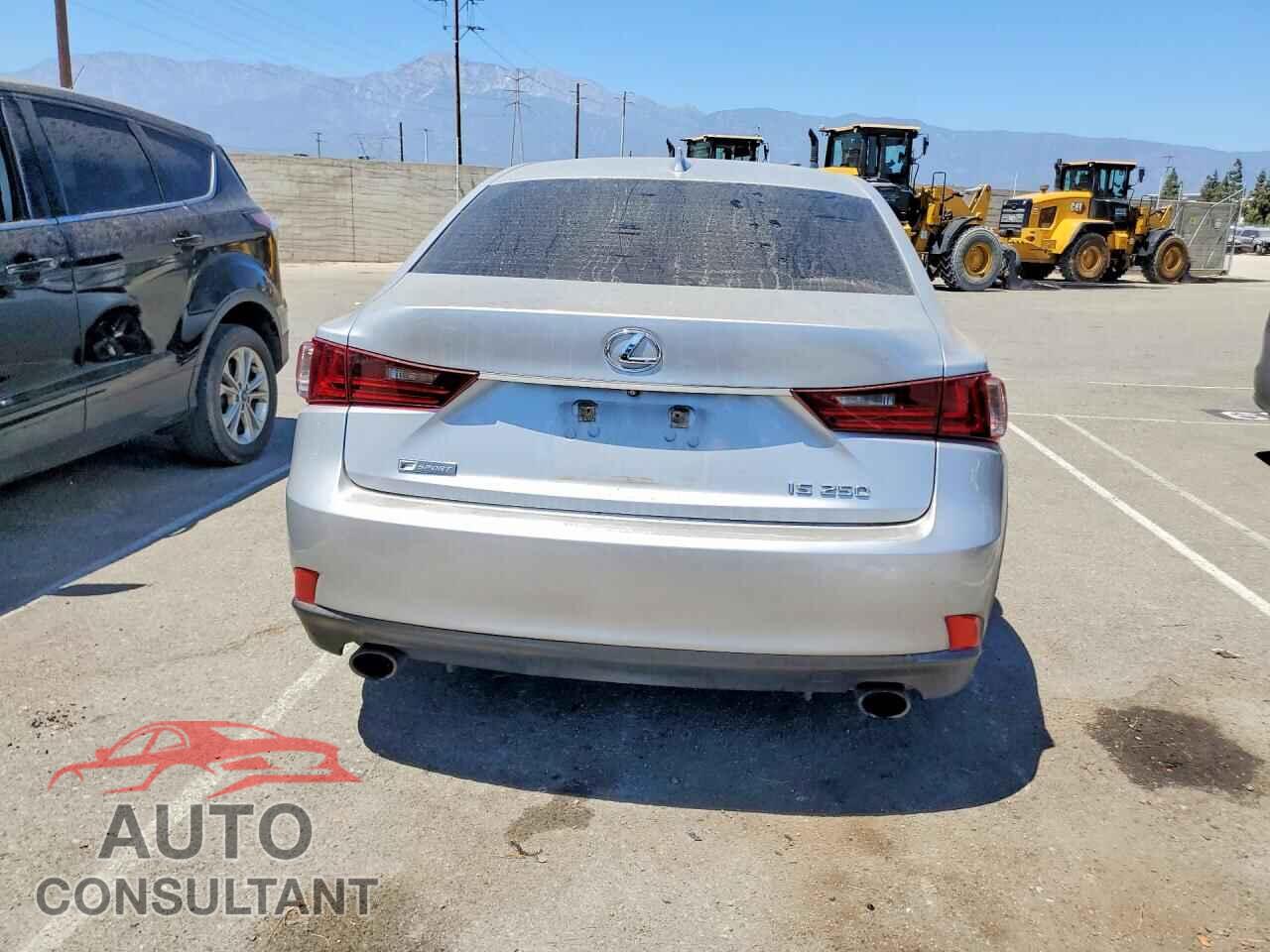 LEXUS IS 2015 - JTHBF1D2XF5063528