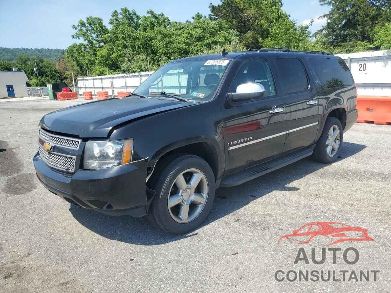 CHEVROLET SUBURBAN 2013 - 1GNSKKE76DR297417