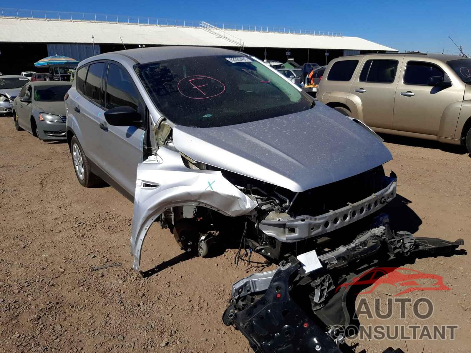 FORD ESCAPE 2018 - 1FMCU0F77JUA24338