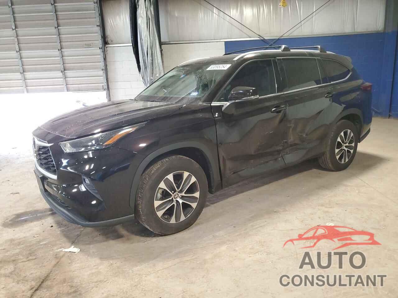 TOYOTA HIGHLANDER 2022 - 5TDGZRAHXNS127761