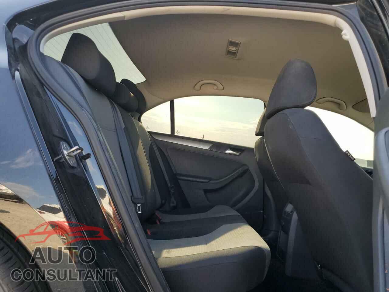 VOLKSWAGEN JETTA 2017 - 3VW2B7AJ2HM219311