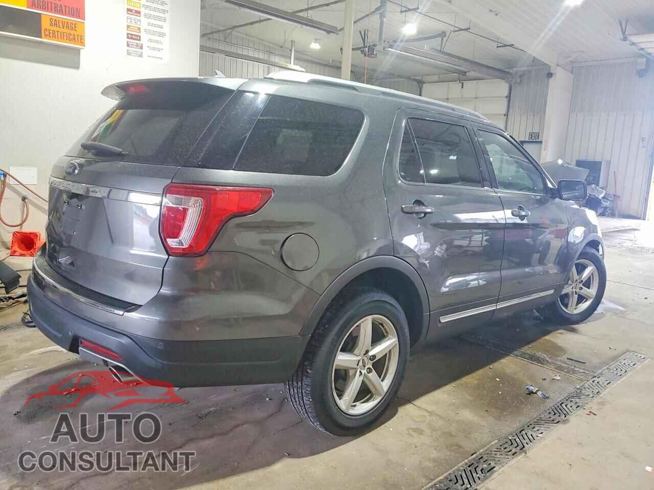 FORD EXPLORER 2018 - 1FM5K7D8XJGB96932