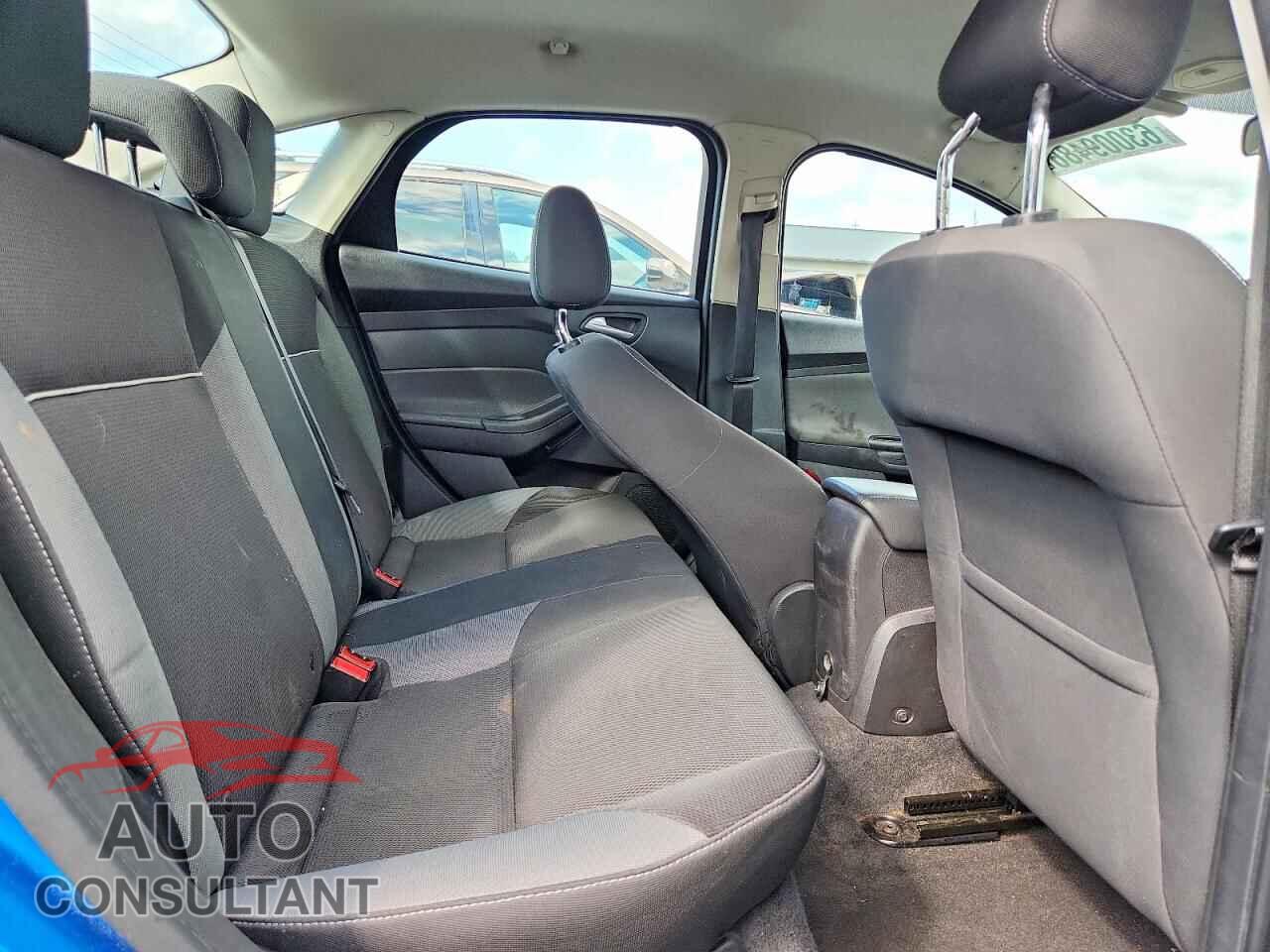 FORD FOCUS 2012 - 1FAHP3F22CL233220
