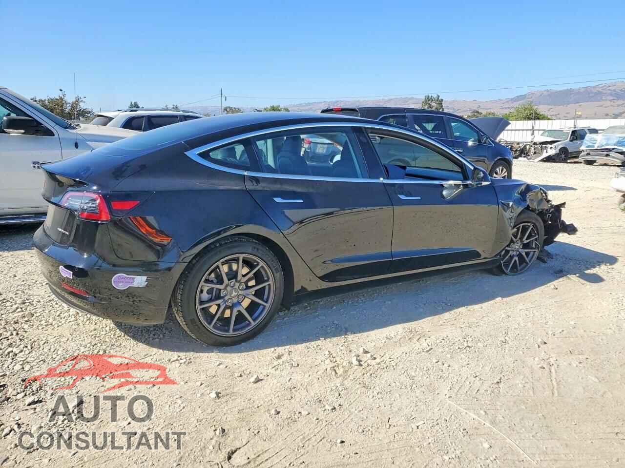 TESLA MODEL 3 2018 - 5YJ3E1EB6JF144184
