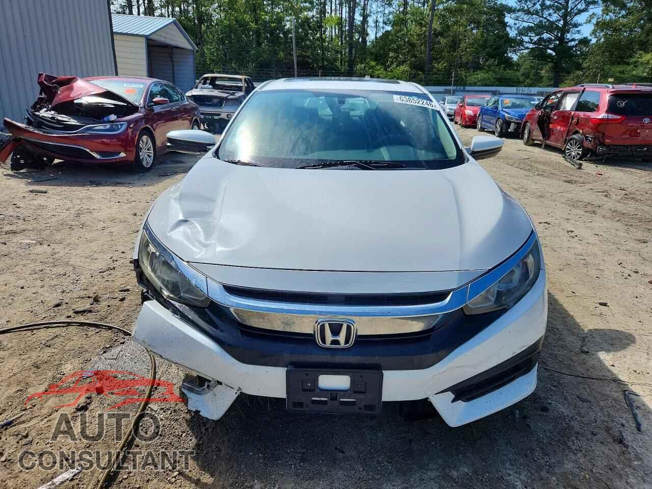 HONDA CIVIC 2018 - 2HGFC2F77JH566740