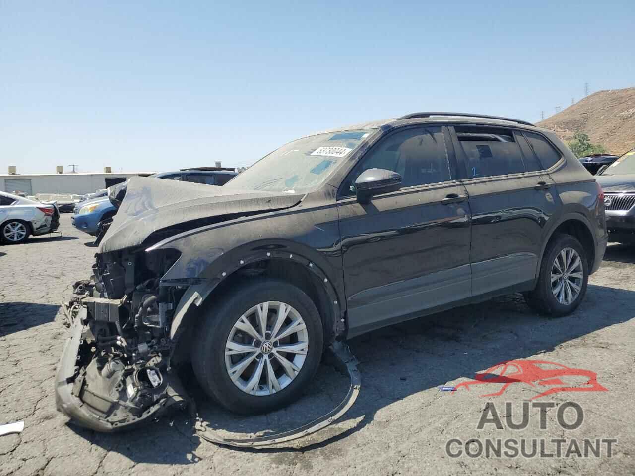 VOLKSWAGEN TIGUAN 2018 - 3VV1B7AX0JM104068