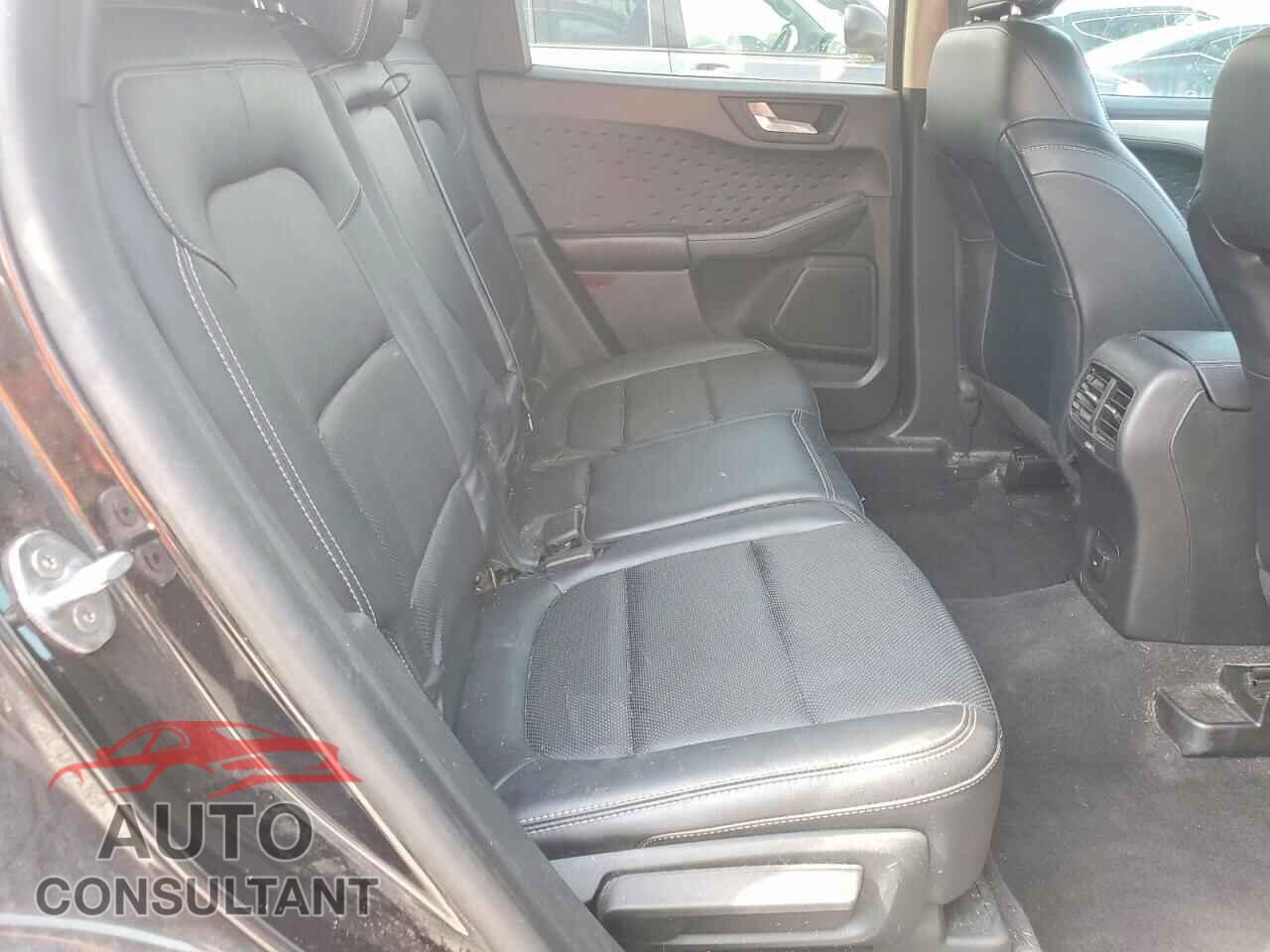 FORD ESCAPE 2020 - 1FMCU0H63LUA40401