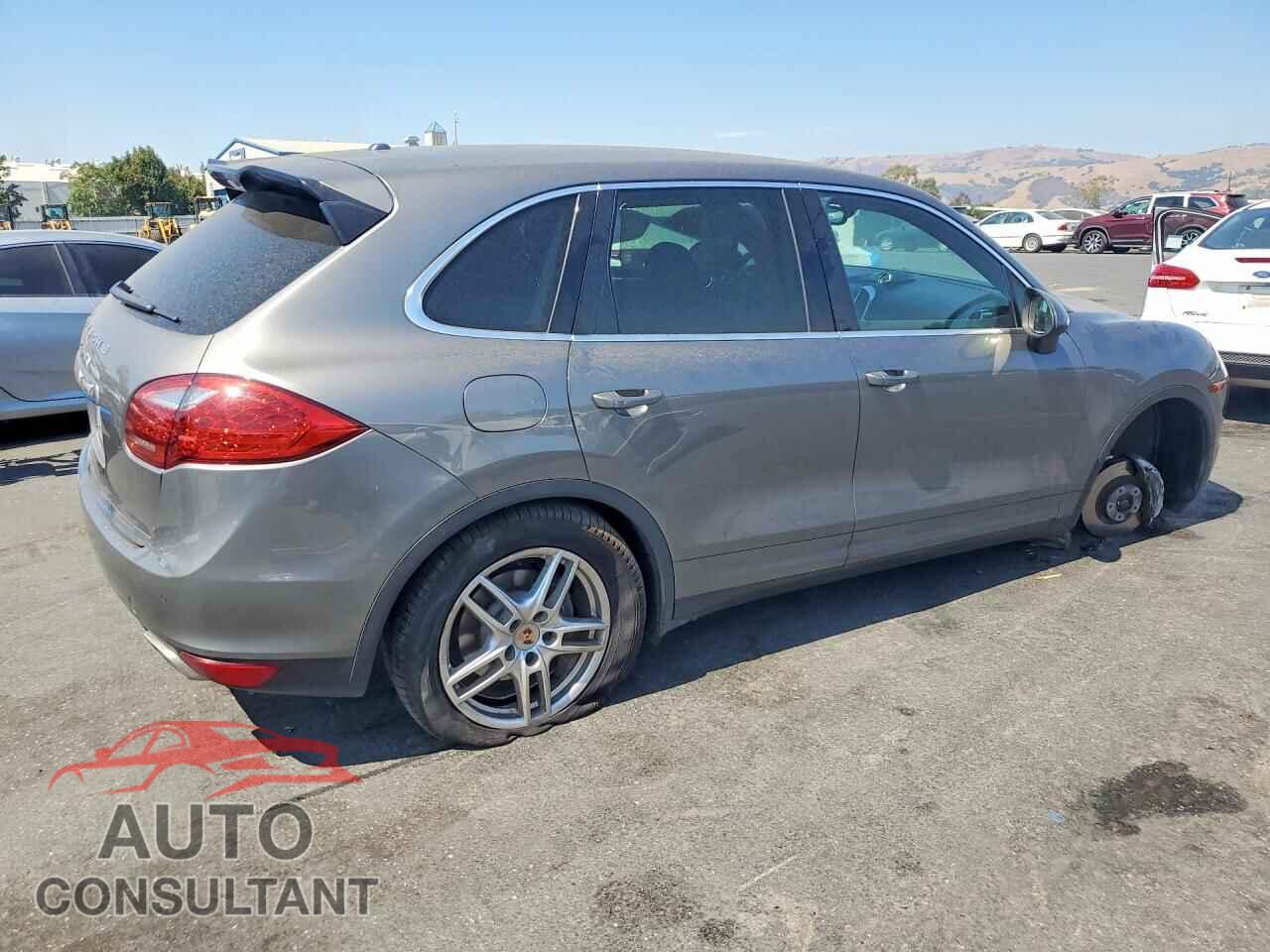 PORSCHE CAYENNE 2013 - WP1AA2A24DLA10790