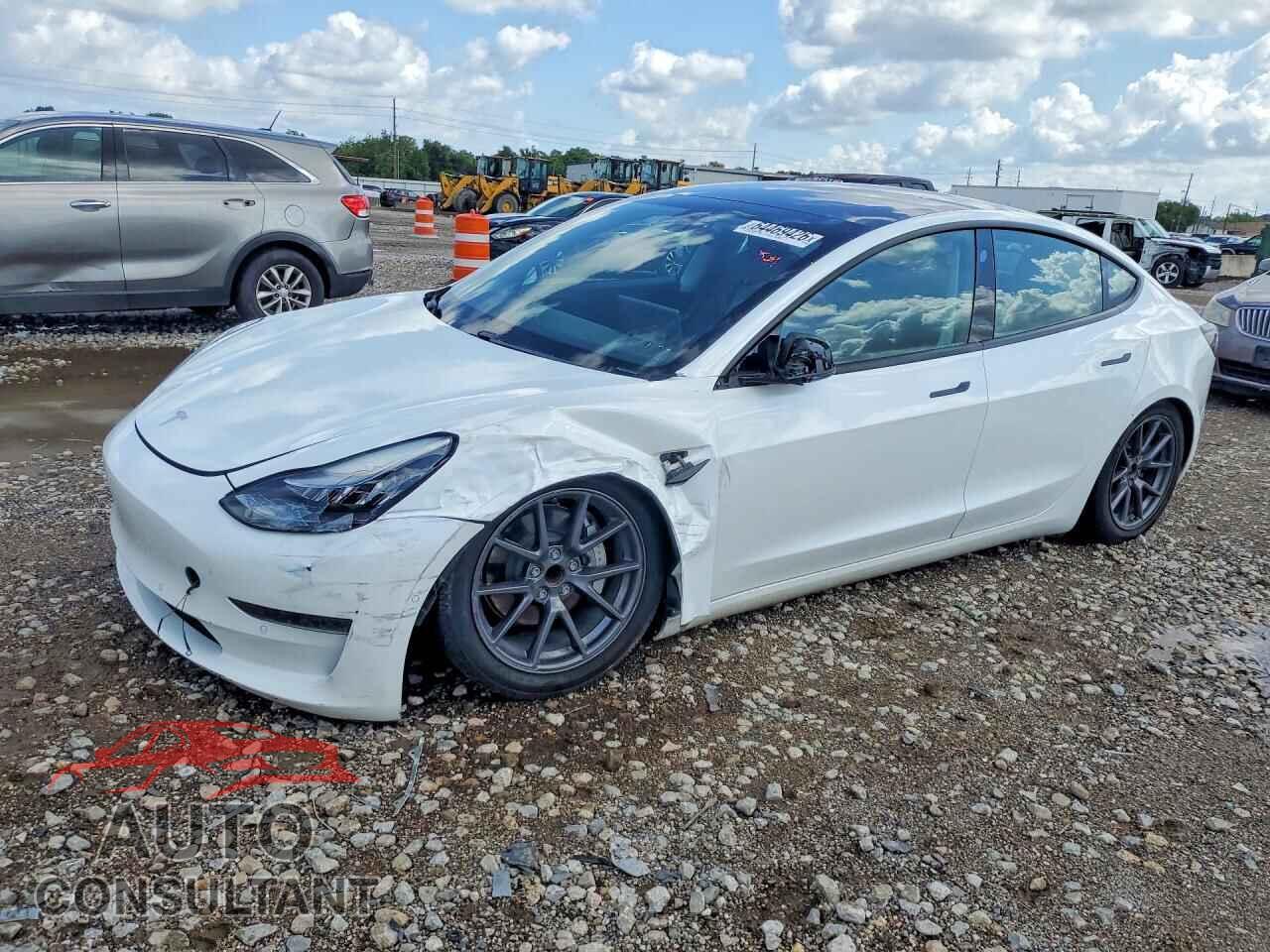 TESLA MODEL 3 2021 - 5YJ3E1EA2MF854226