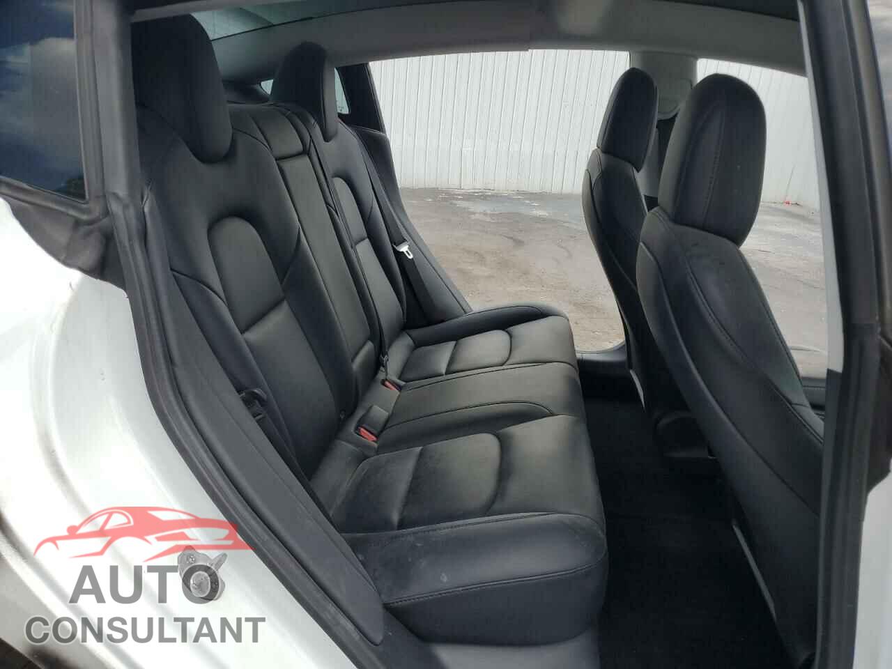 TESLA MODEL 3 2021 - 5YJ3E1EA2MF048693