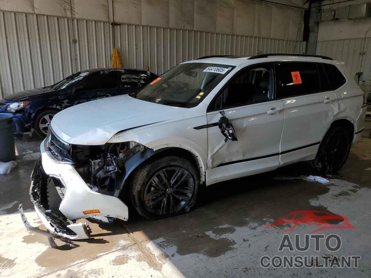 VOLKSWAGEN TIGUAN 2022 - 3VV8B7AX6NM114043