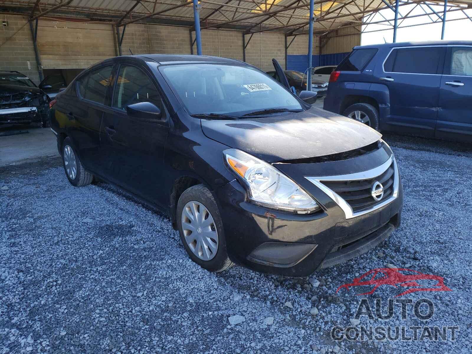 NISSAN VERSA 2019 - 3N1CN7AP7KL815971