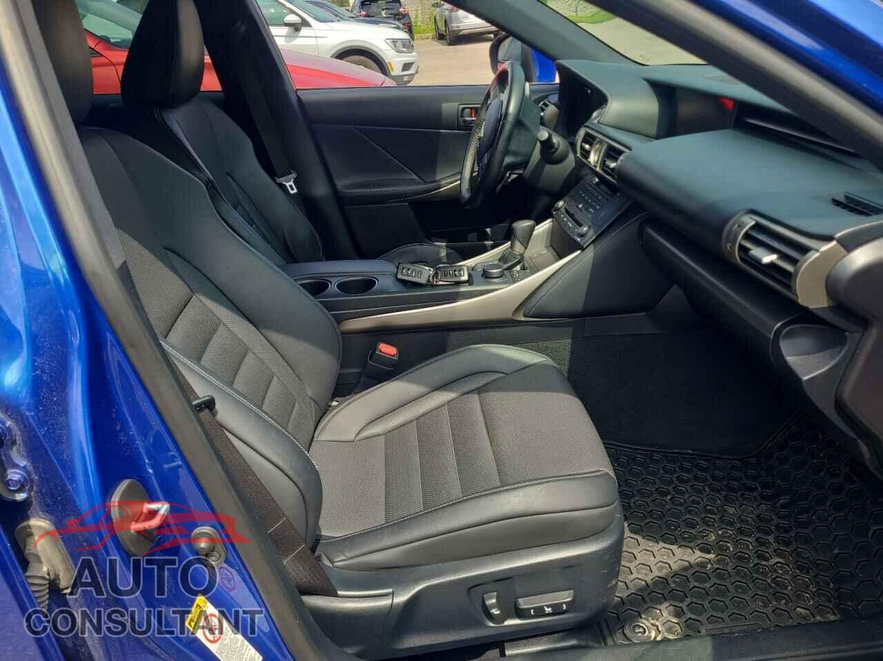 LEXUS IS 2015 - JTHCF1D28F5025784