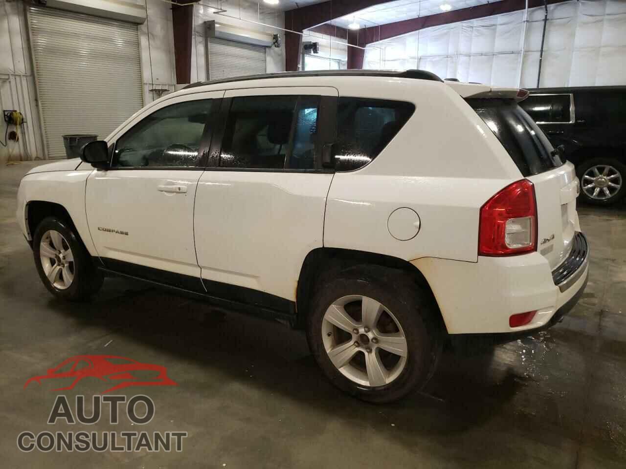 JEEP COMPASS 2011 - 1J4NF5FB2BD240103