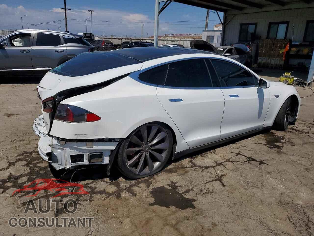 TESLA MODEL S 2016 - 5YJSA1E49GF124982