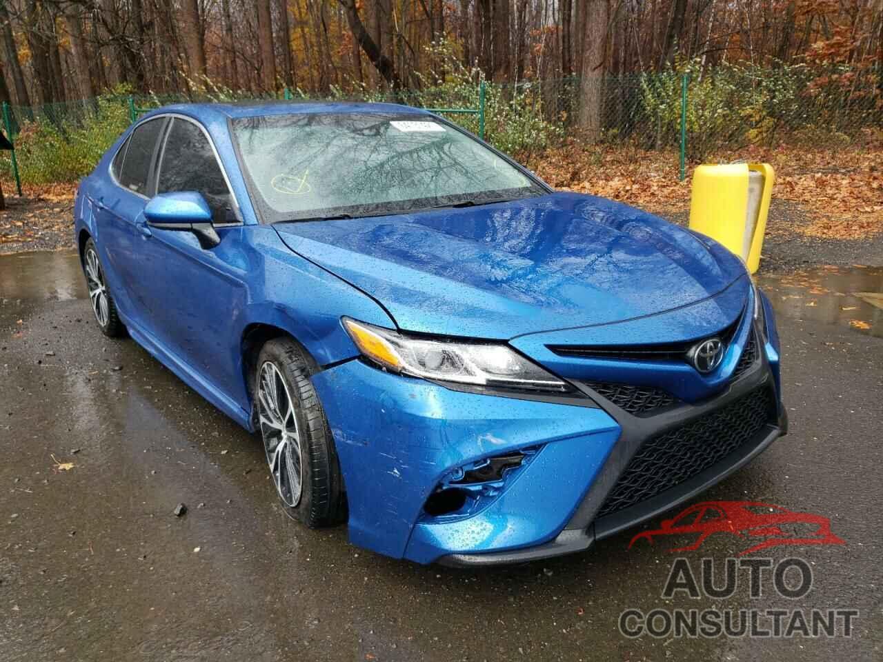 TOYOTA CAMRY 2018 - 4T1B11HK7JU153952