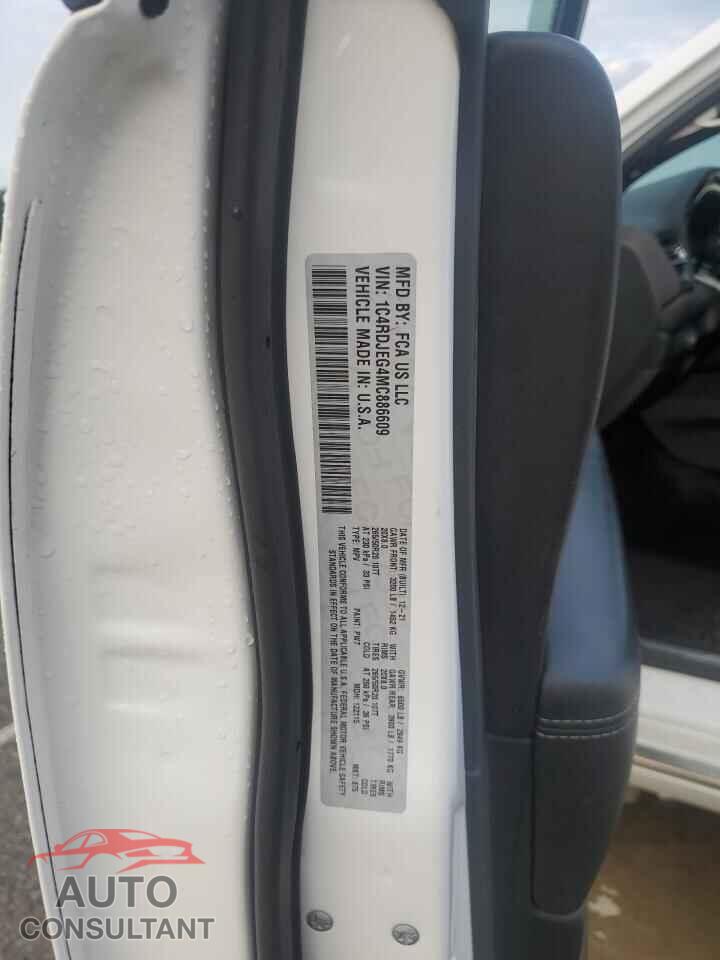 DODGE DURANGO 2021 - 1C4RDJEG4MC886609