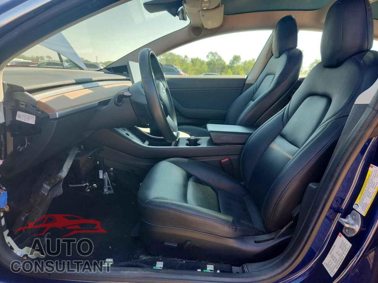 TESLA MODEL 3 2018 - 5YJ3E1EB9JF092128