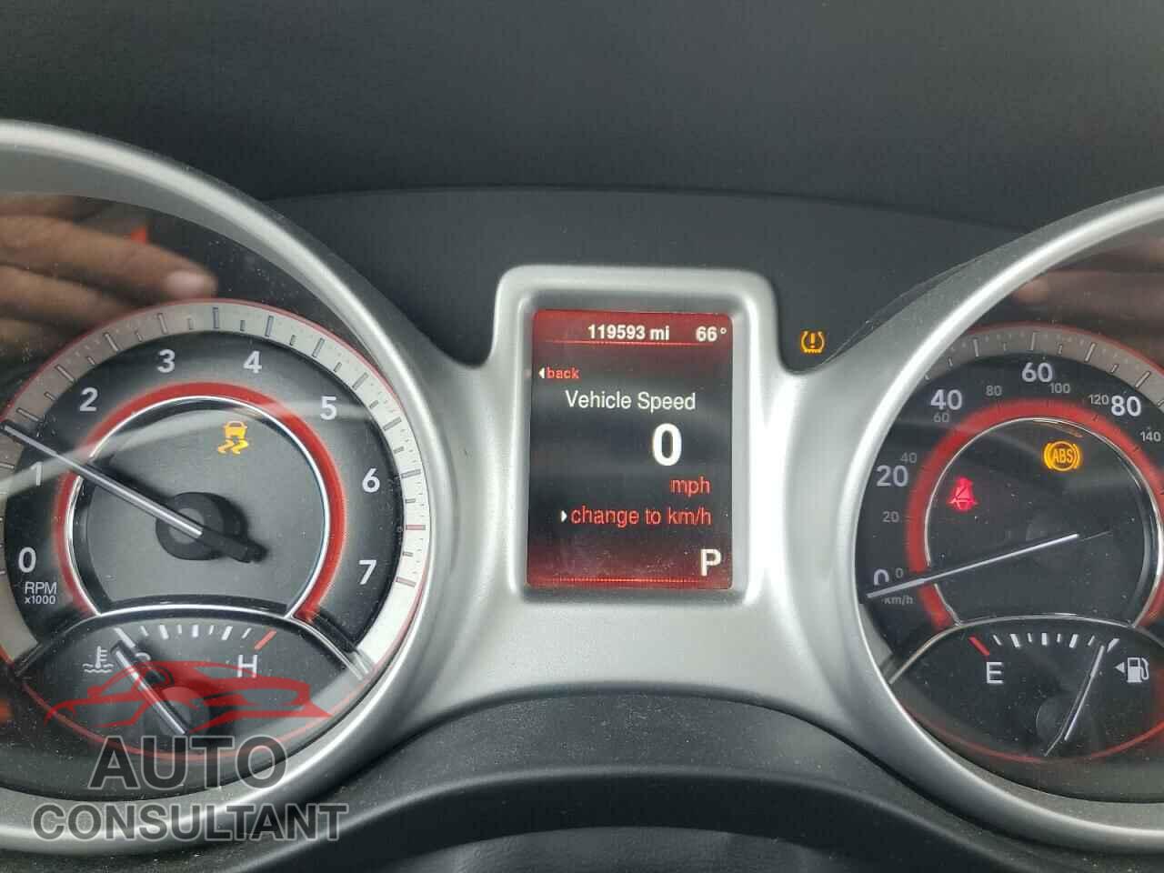 DODGE JOURNEY 2015 - 3C4PDCBGXFT743372