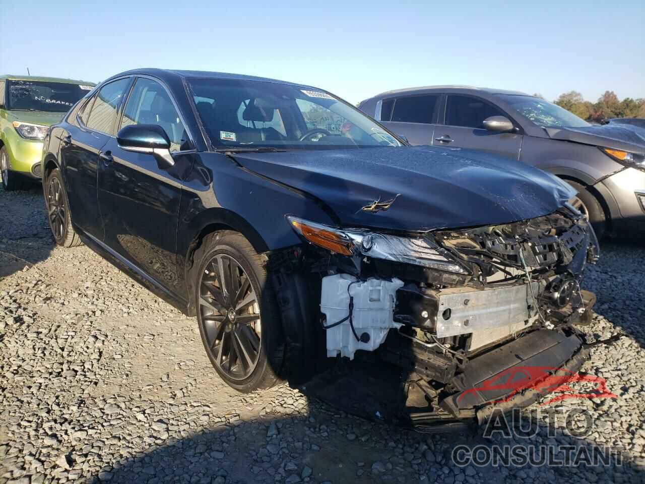 TOYOTA CAMRY 2018 - 4T1B61HKXJU651323
