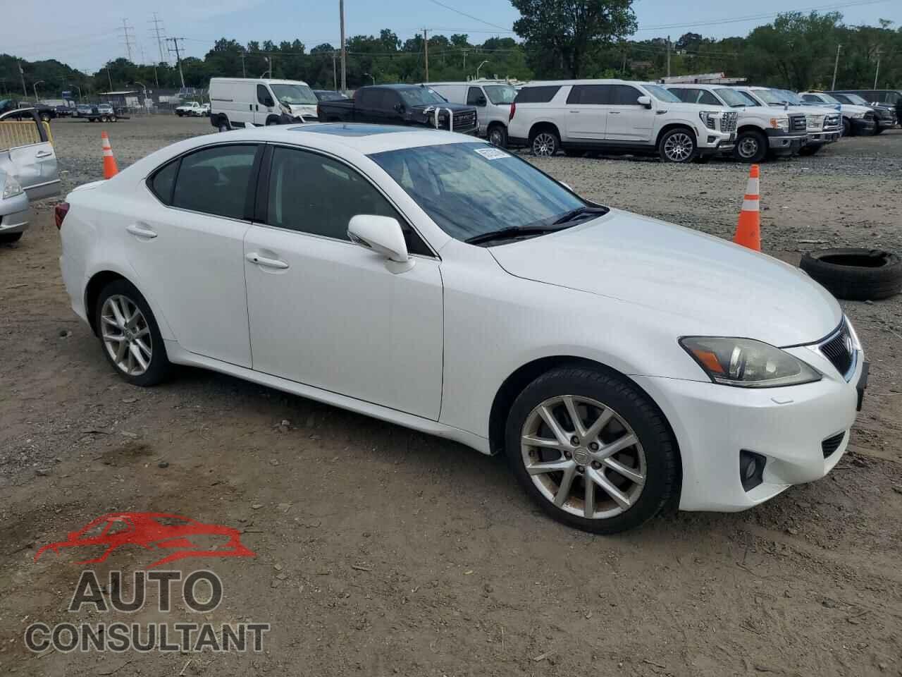 LEXUS IS 2012 - JTHCE5C20C5002247