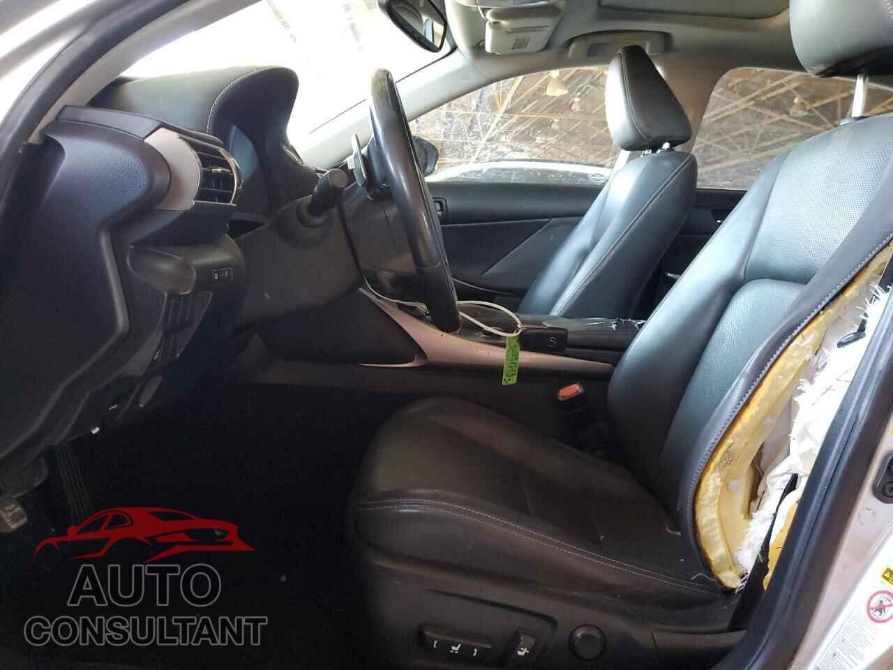 LEXUS IS 2015 - JTHBF1D24F5046742