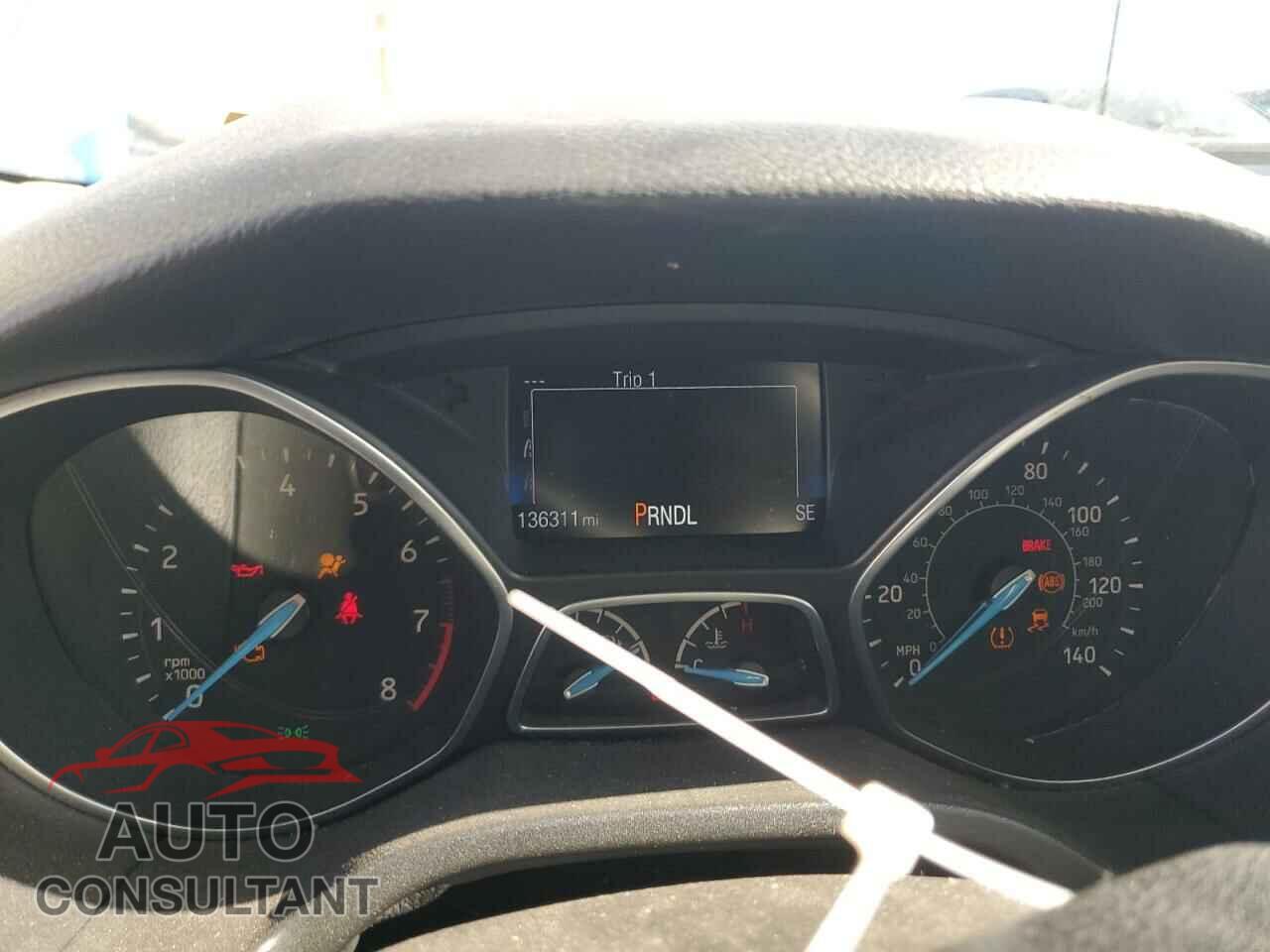 FORD FOCUS 2015 - 1FADP3K29FL317558