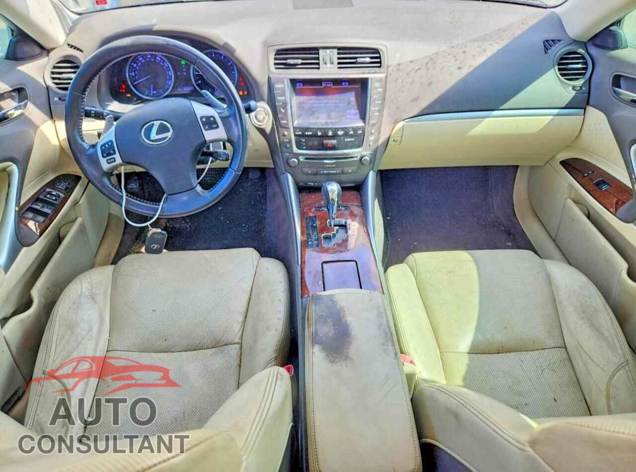 LEXUS IS 2013 - JTHBF5C23D5186951