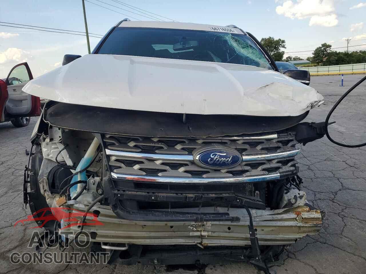 FORD EXPLORER 2018 - 1FM5K7D86JGB25999