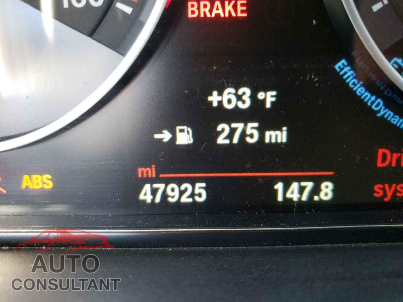 BMW 3 SERIES 2017 - WBA8B9C33HK885962