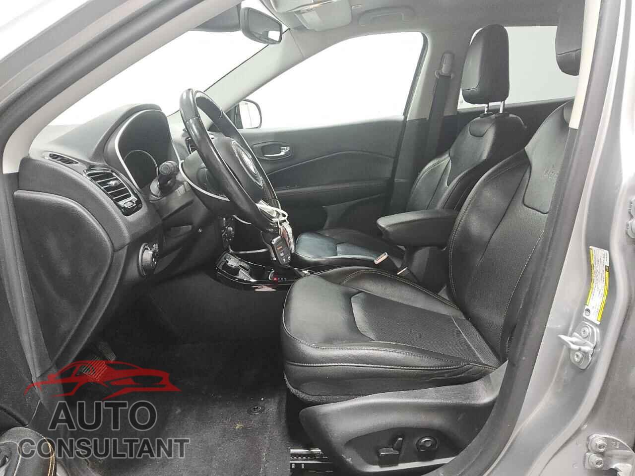 JEEP COMPASS 2019 - 3C4NJDCB3KT791203