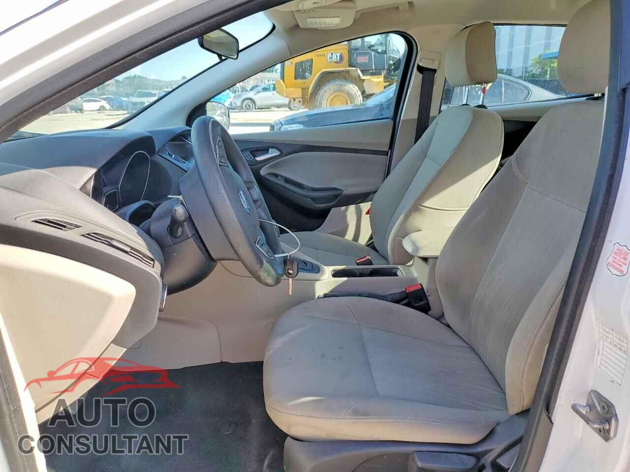 FORD FOCUS 2016 - 1FADP3F24GL285453