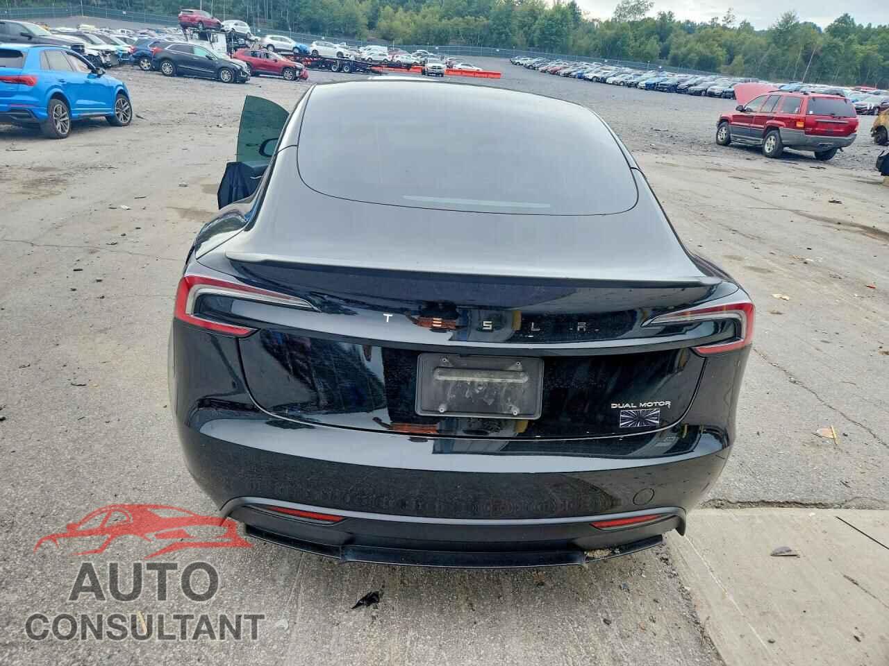 TESLA MODEL 3 2024 - 5YJ3E1ET2RF900355