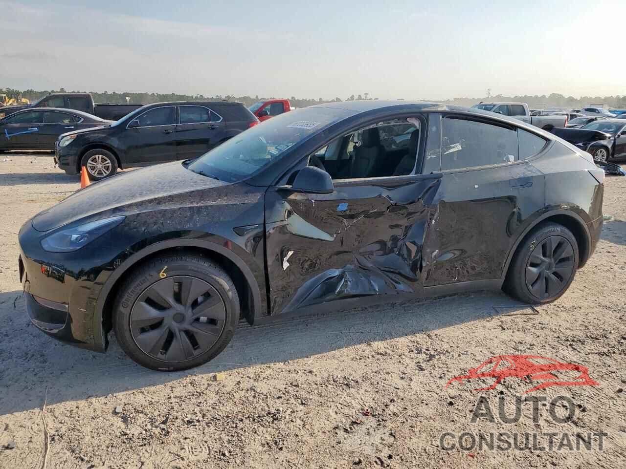 TESLA MODEL Y 2024 - 7SAYGAEE1RF192734