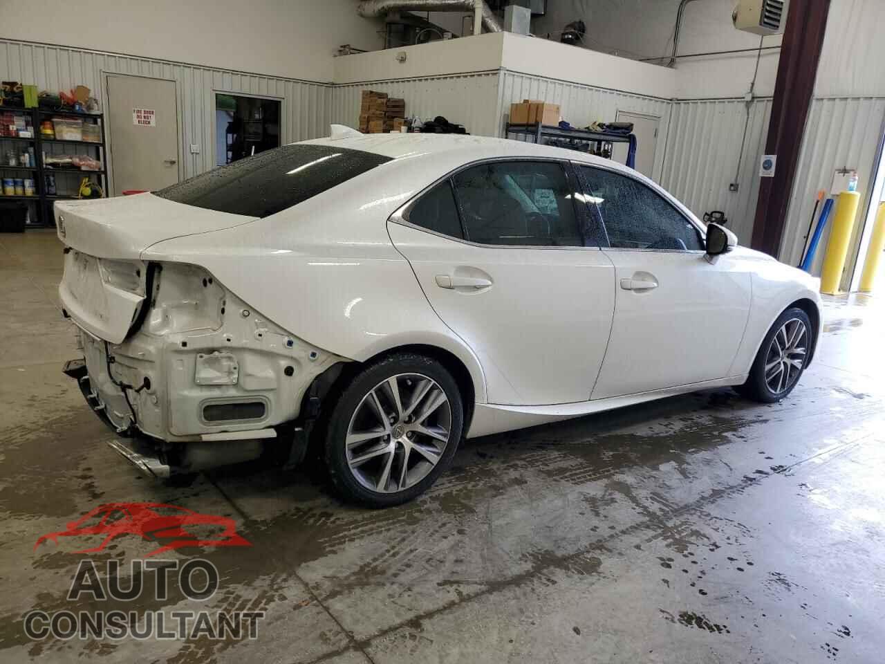 LEXUS IS 2020 - JTHAA1D27L5109015