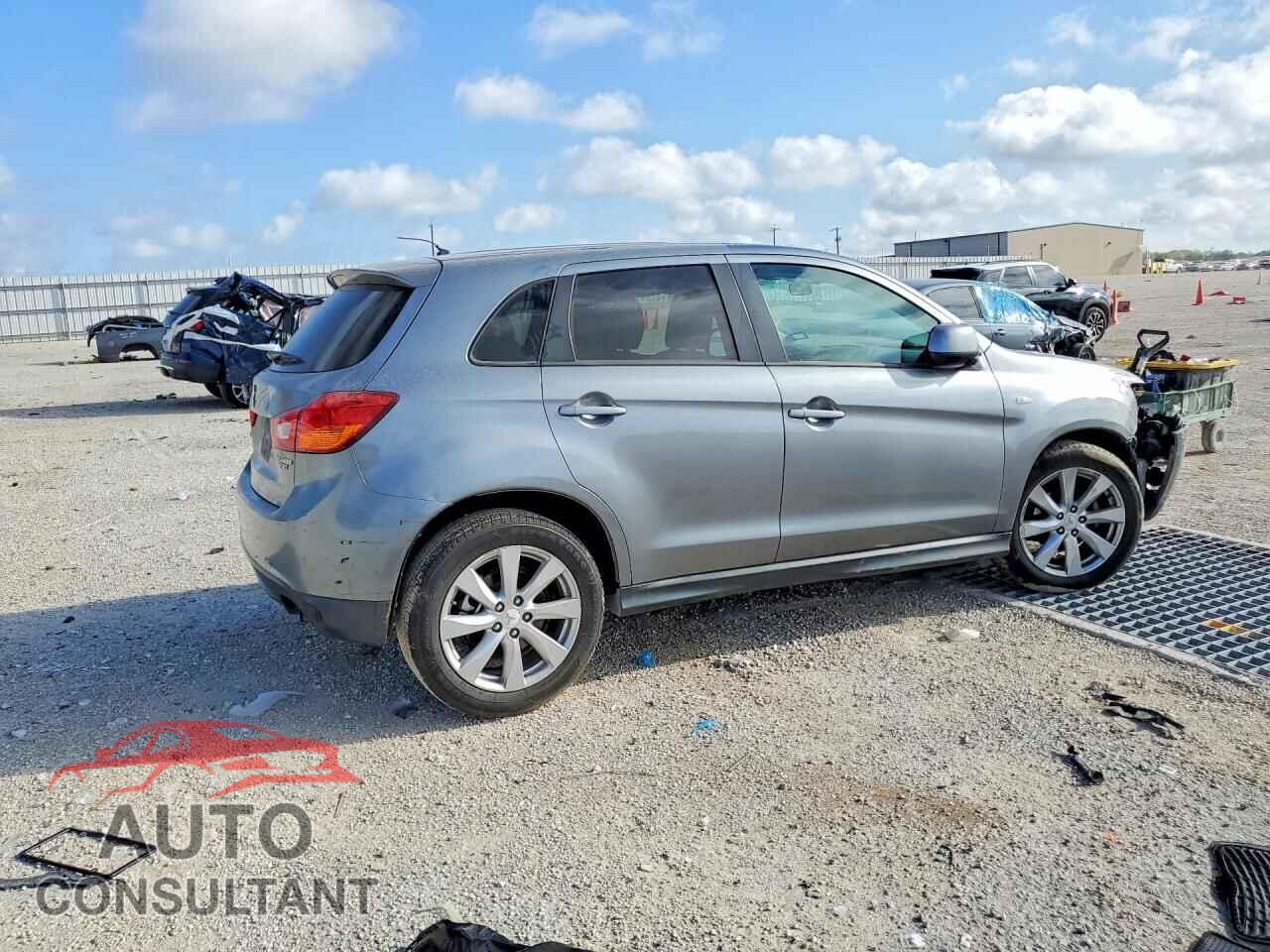 MITSUBISHI OUTLANDER 2015 - 4A4AP3AU9FE019461