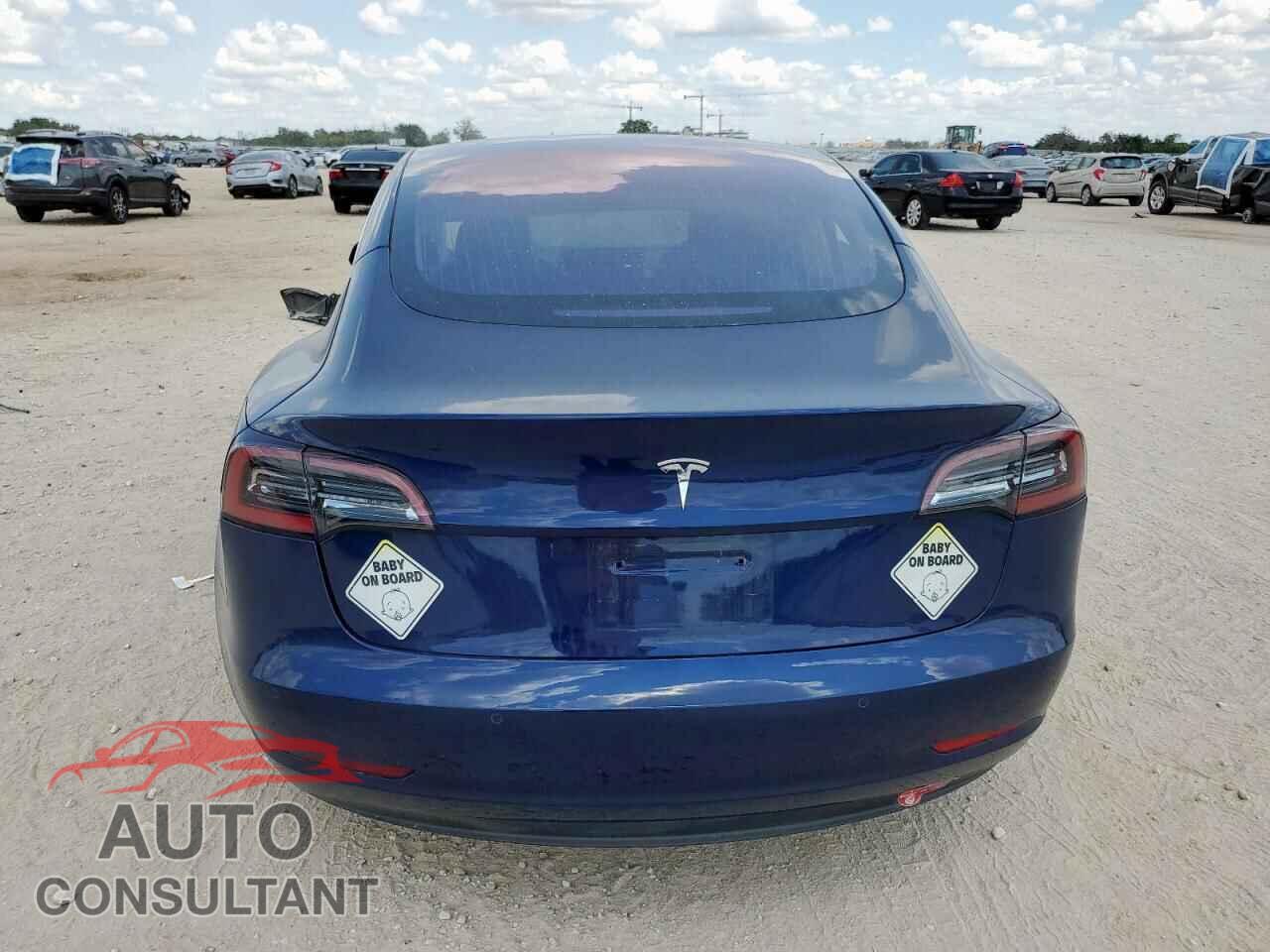 TESLA MODEL 3 2017 - 5YJ3E1EA2HF003016