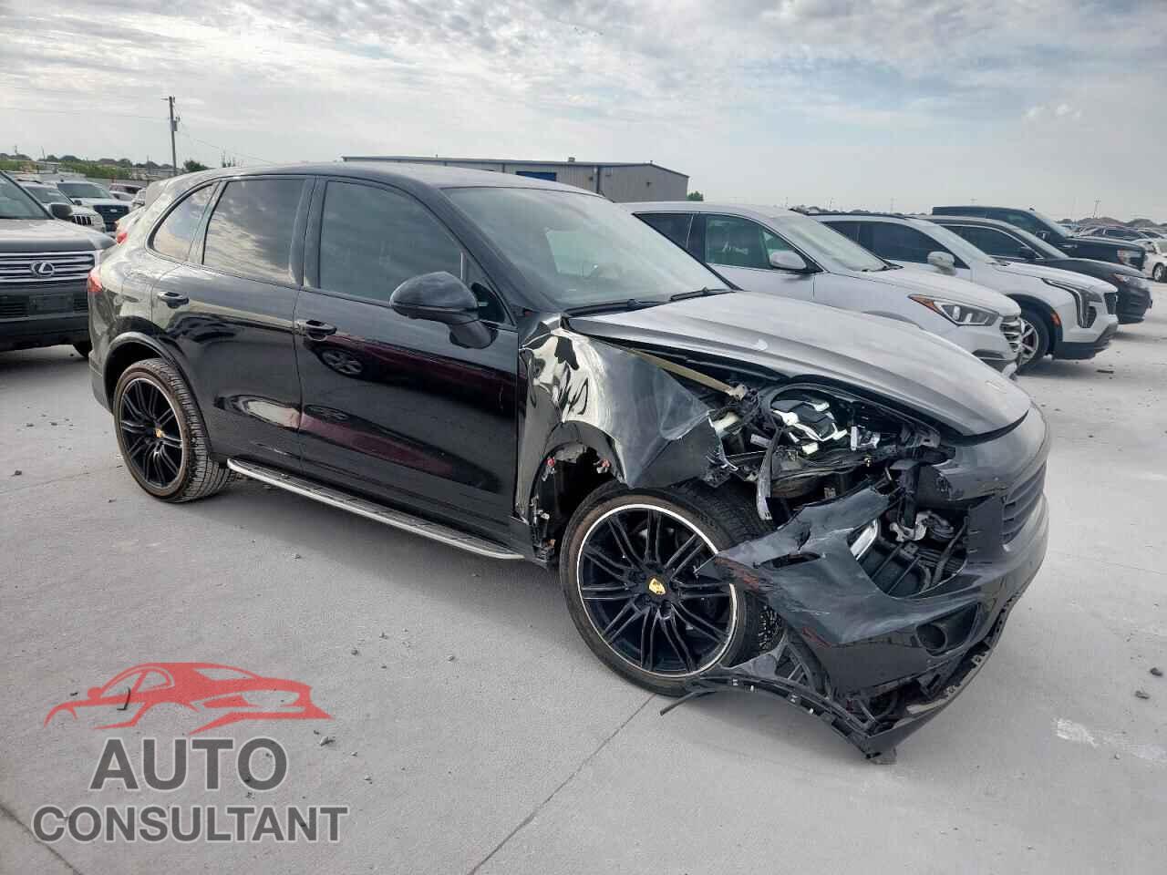 PORSCHE CAYENNE 2017 - WP1AA2A29HKA82726