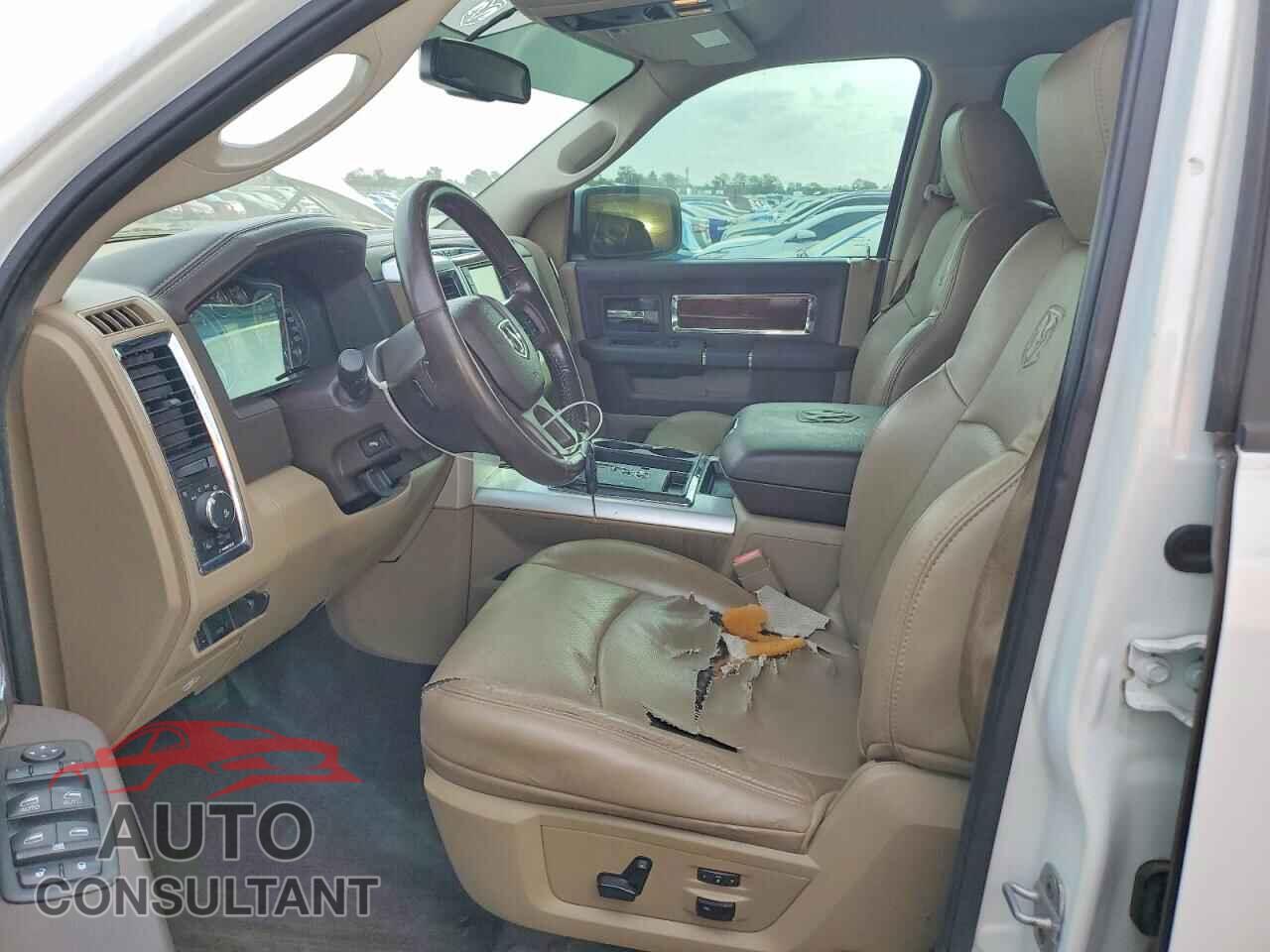 DODGE RAM 1500 2012 - 1C6RD7NT6CS213896