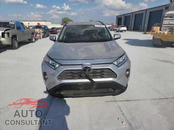 TOYOTA RAV4 2019 - JTMC1RFV3KD015931