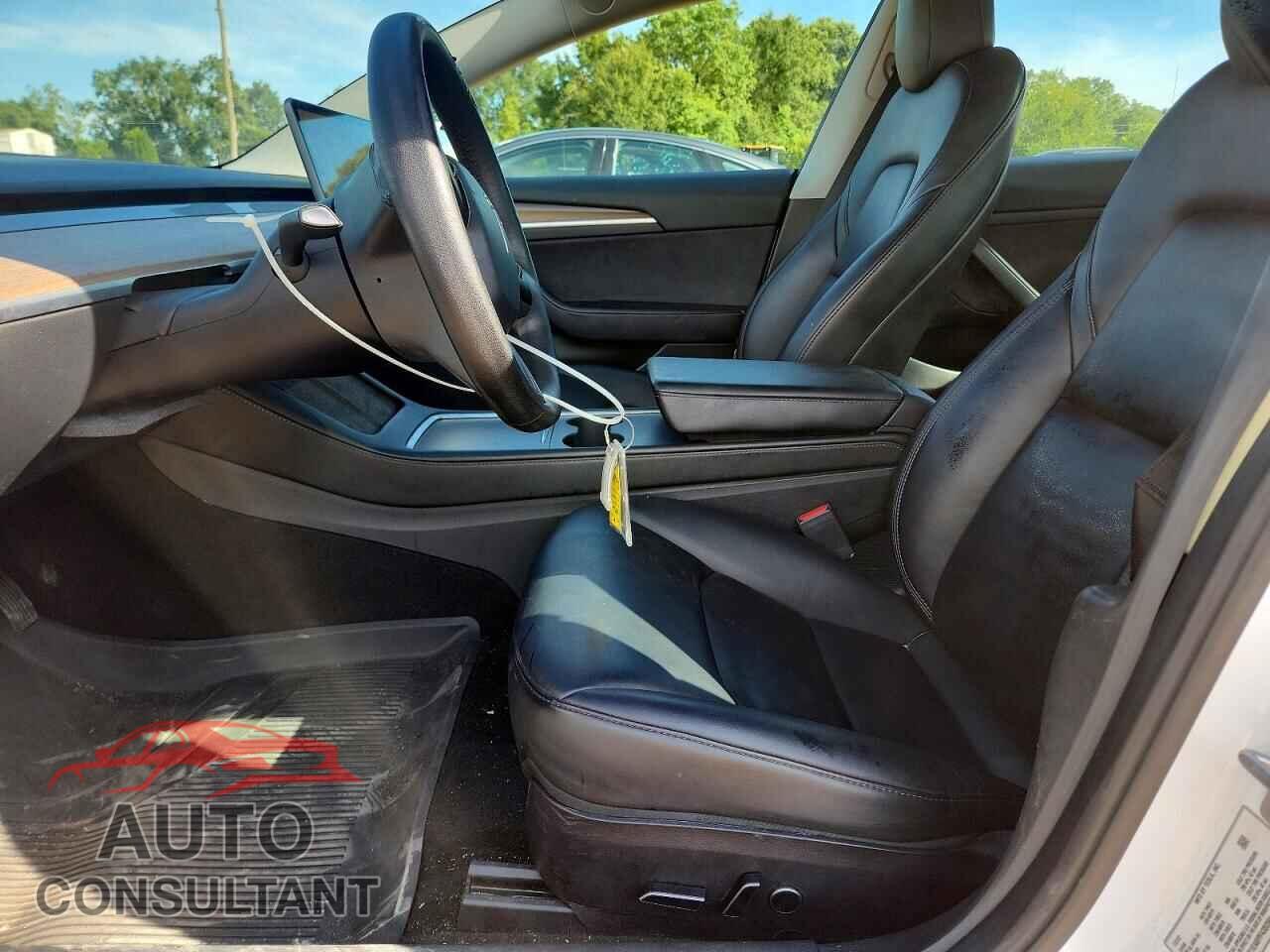 TESLA MODEL 3 2023 - 5YJ3E1EA8PF438394
