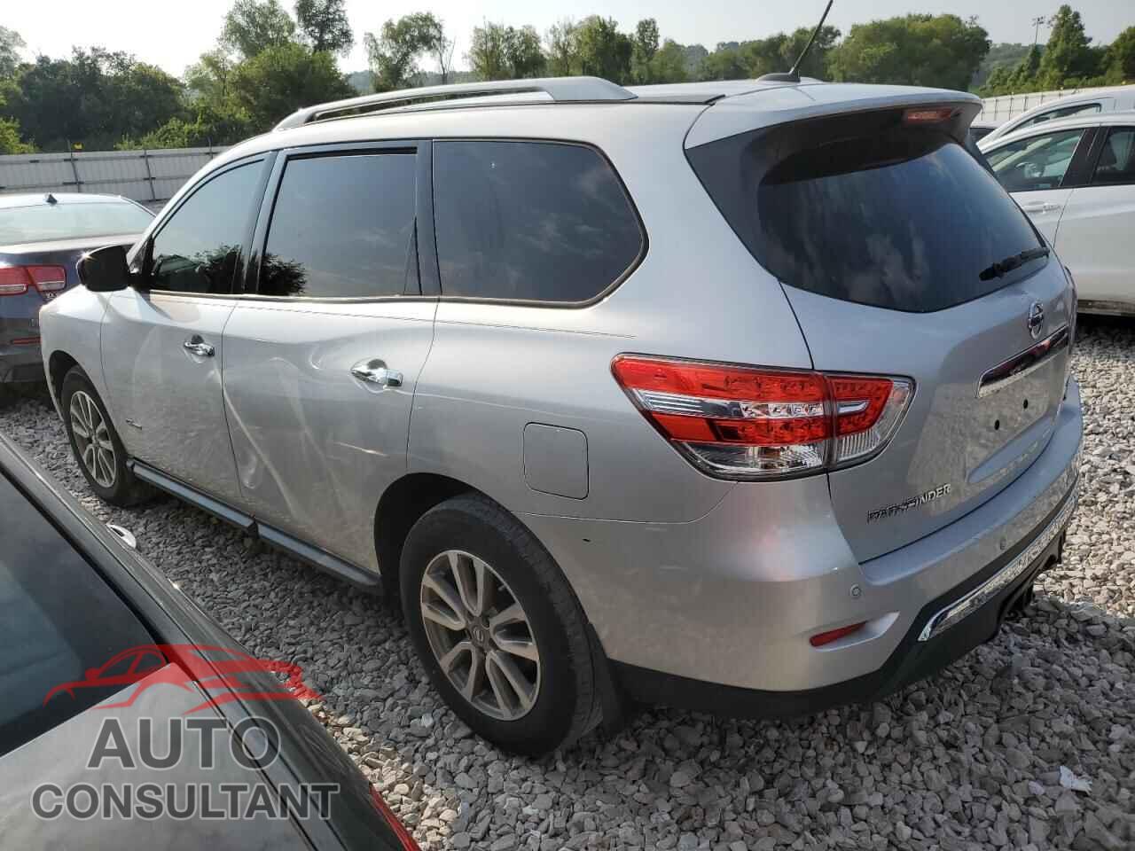 NISSAN PATHFINDER 2014 - 5N1CR2MM1EC636732