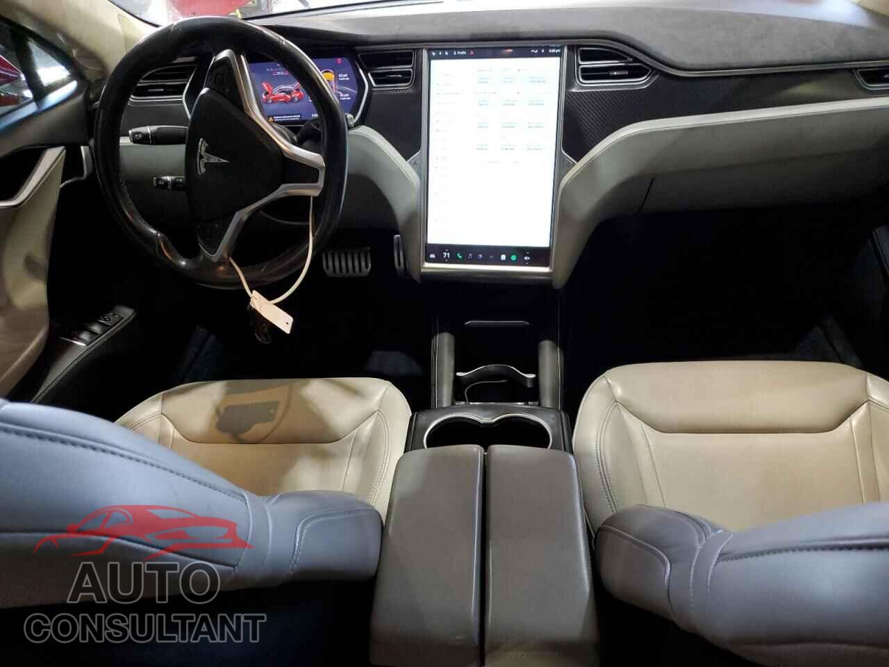 TESLA MODEL S 2015 - 5YJSA1E48FF119111