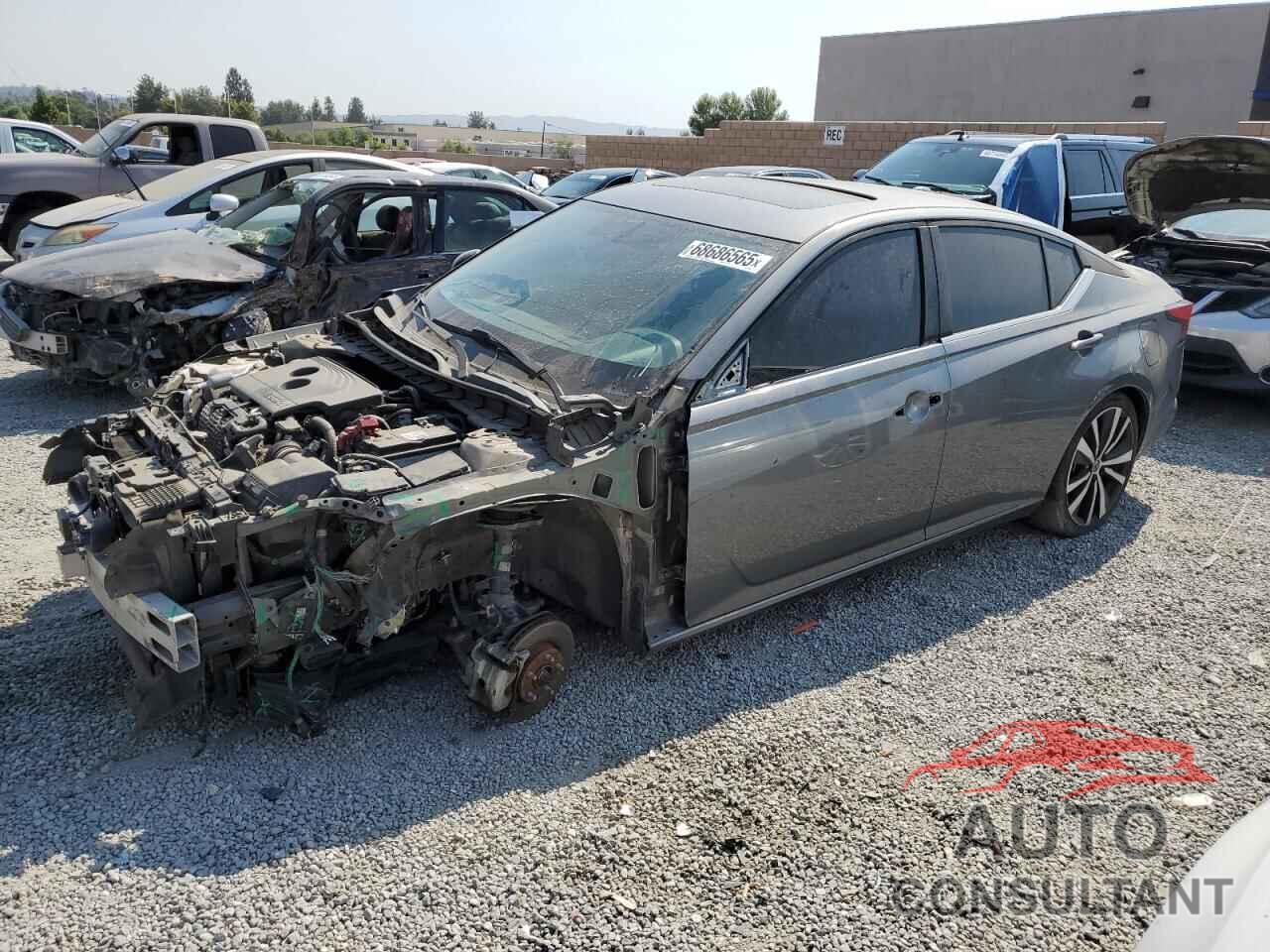 NISSAN ALTIMA 2019 - 1N4BL4CW0KN301063