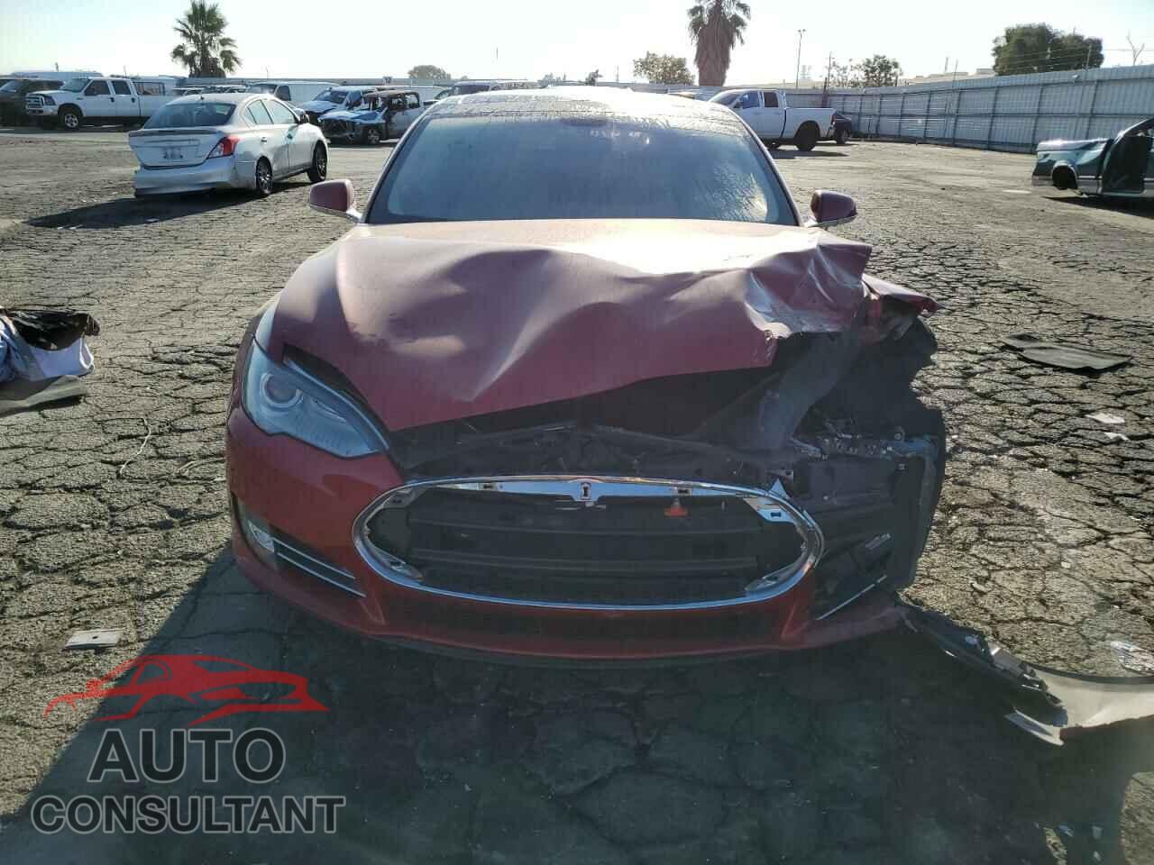 TESLA MODEL S 2013 - 5YJSA1DN2DFP09523