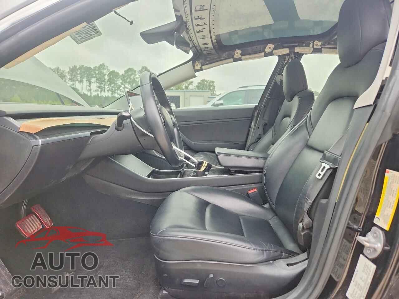 TESLA MODEL 3 2019 - 5YJ3E1EA4KF198673