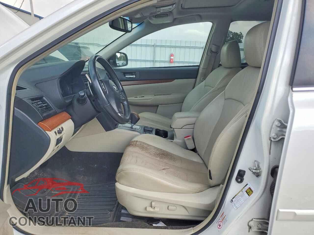 SUBARU OUTBACK 2014 - 4S4BRCNC9E3251247