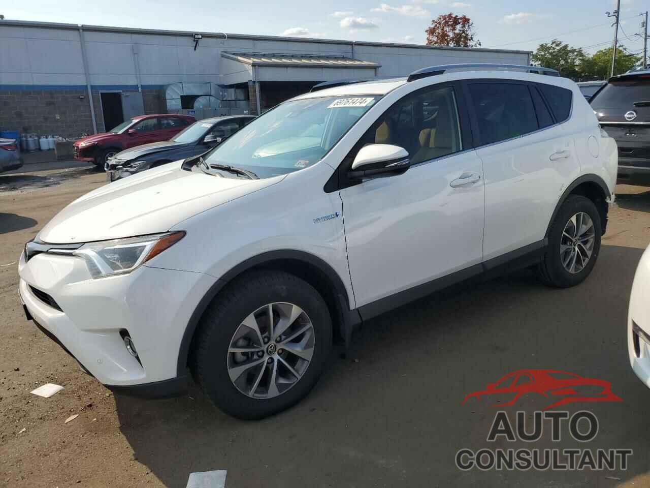 TOYOTA RAV4 2018 - JTMRJREV2JD171159