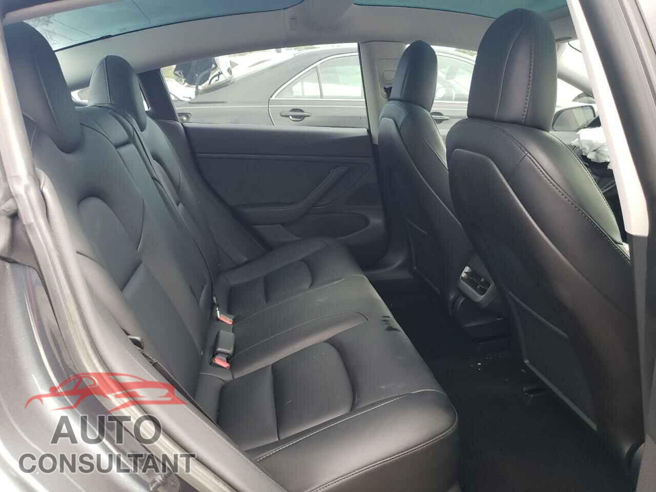 TESLA MODEL 3 2020 - 5YJ3E1EB1LF720413
