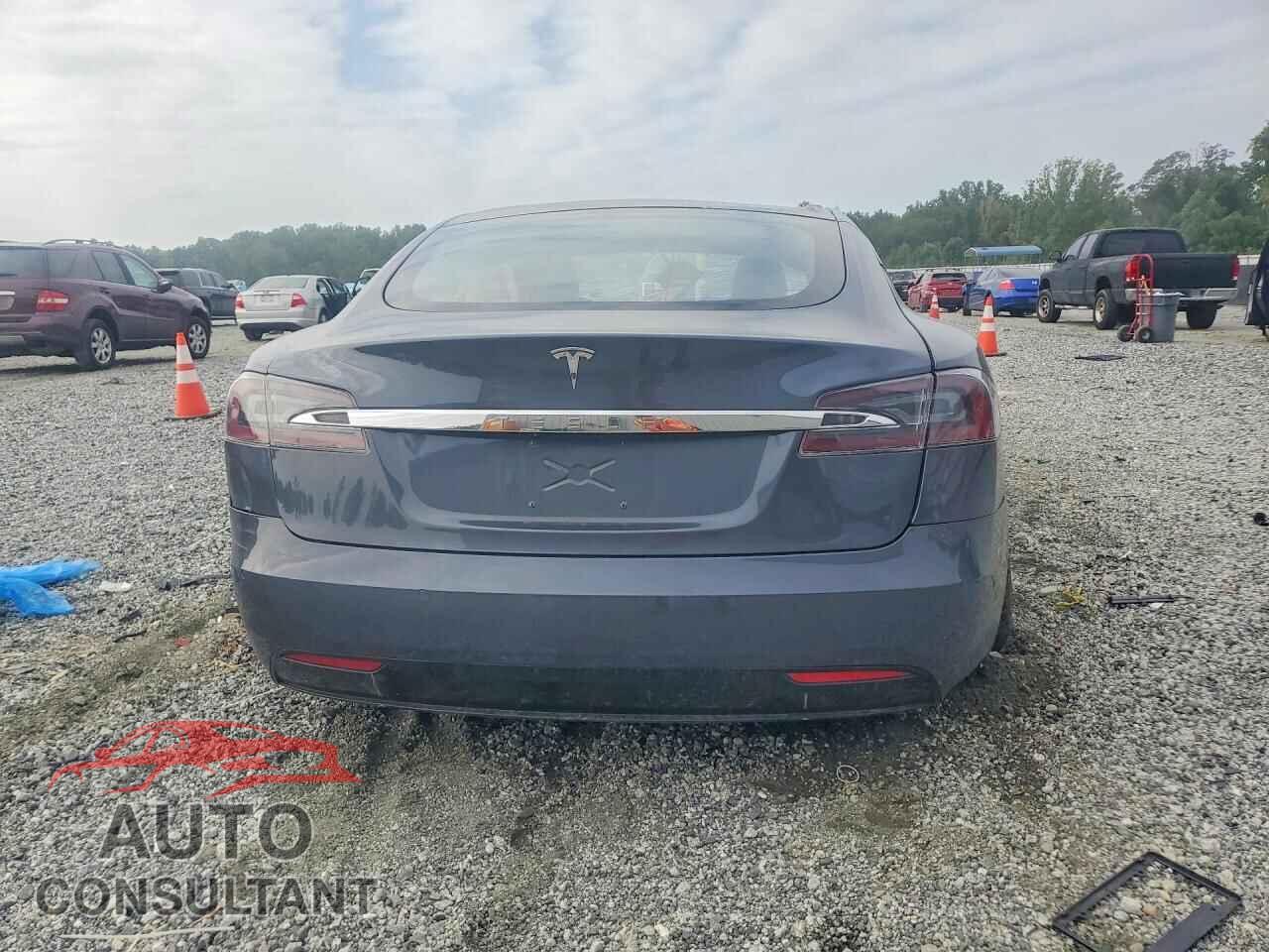 TESLA MODEL S 2021 - 5YJSA1E21MF424607